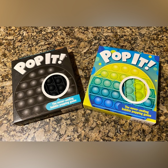 2 Chuckle & Roar Pop It! Fidget and Sensory Games - Picture 1 of 2
